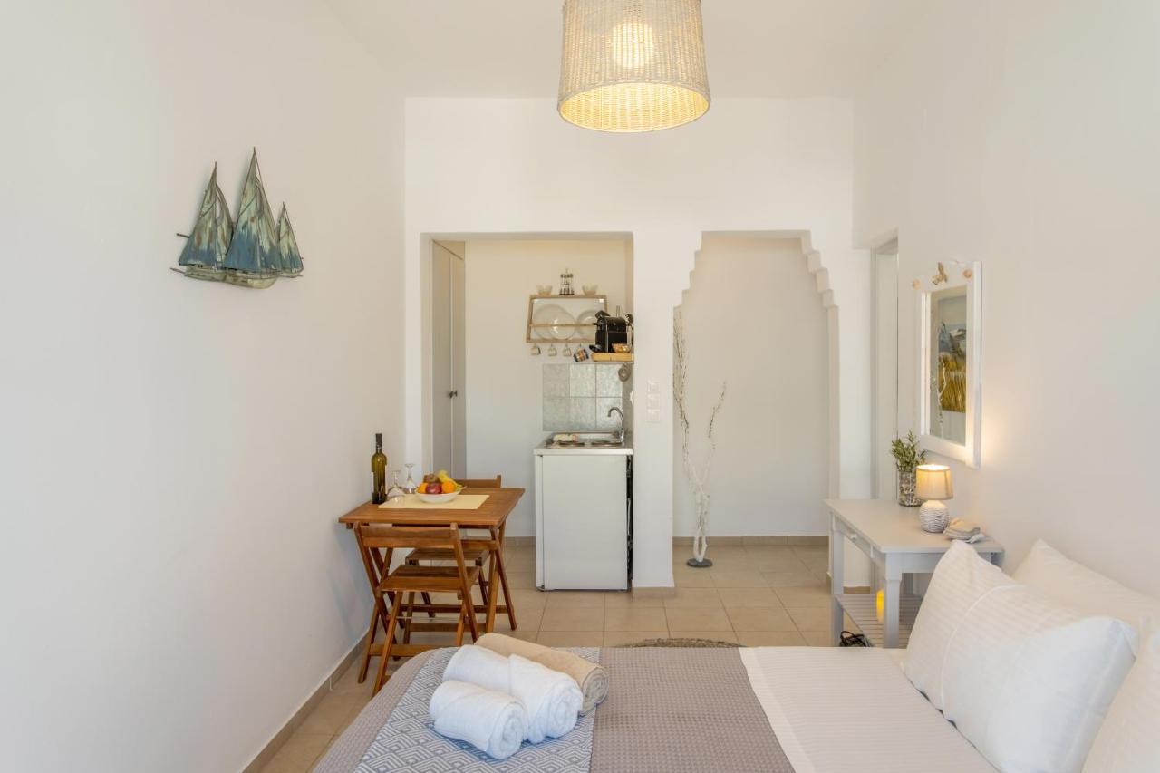 Yialos Rooms Piso Livadi Extérieur photo